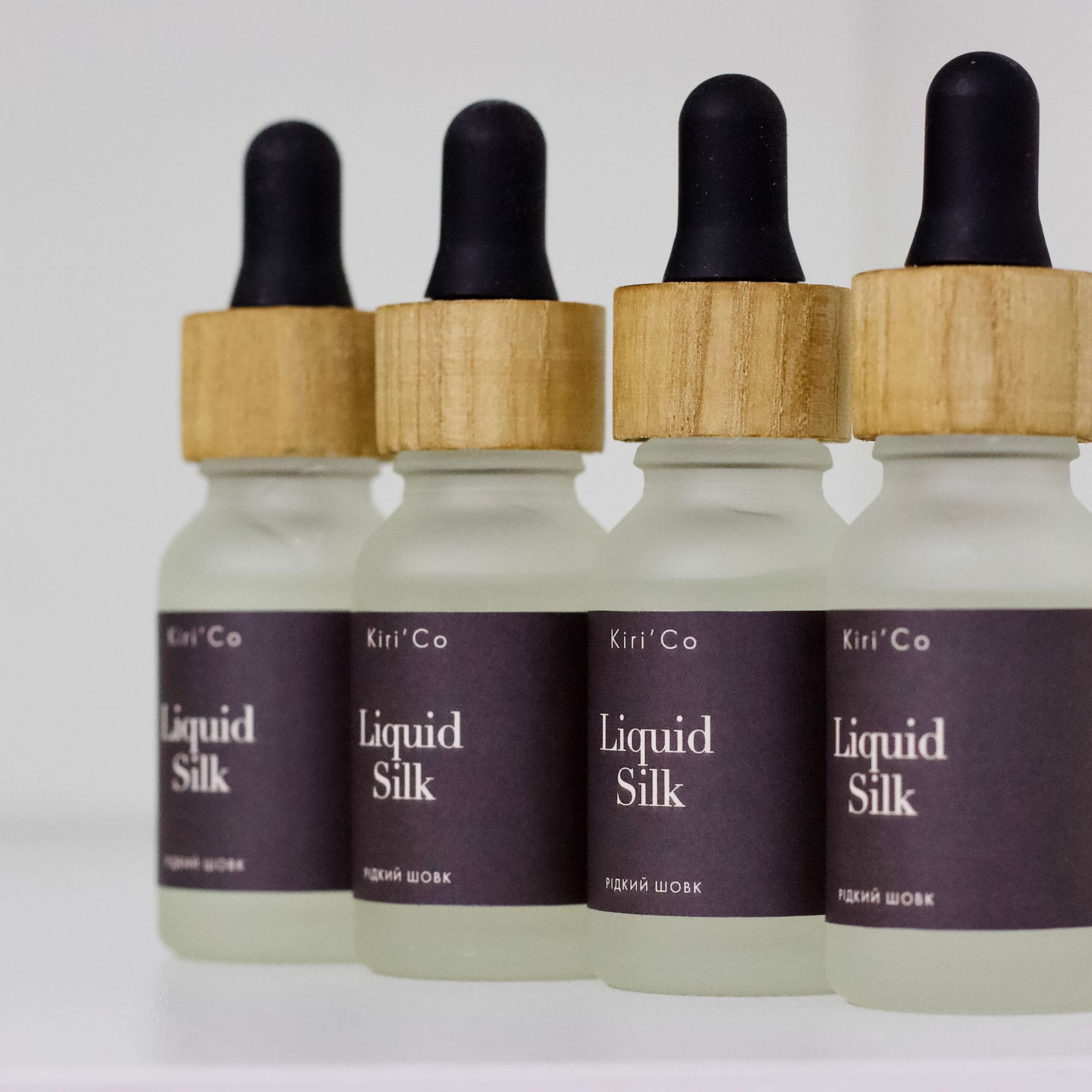 Зволожуюча сироватка Liquid Silk Kiri'Co